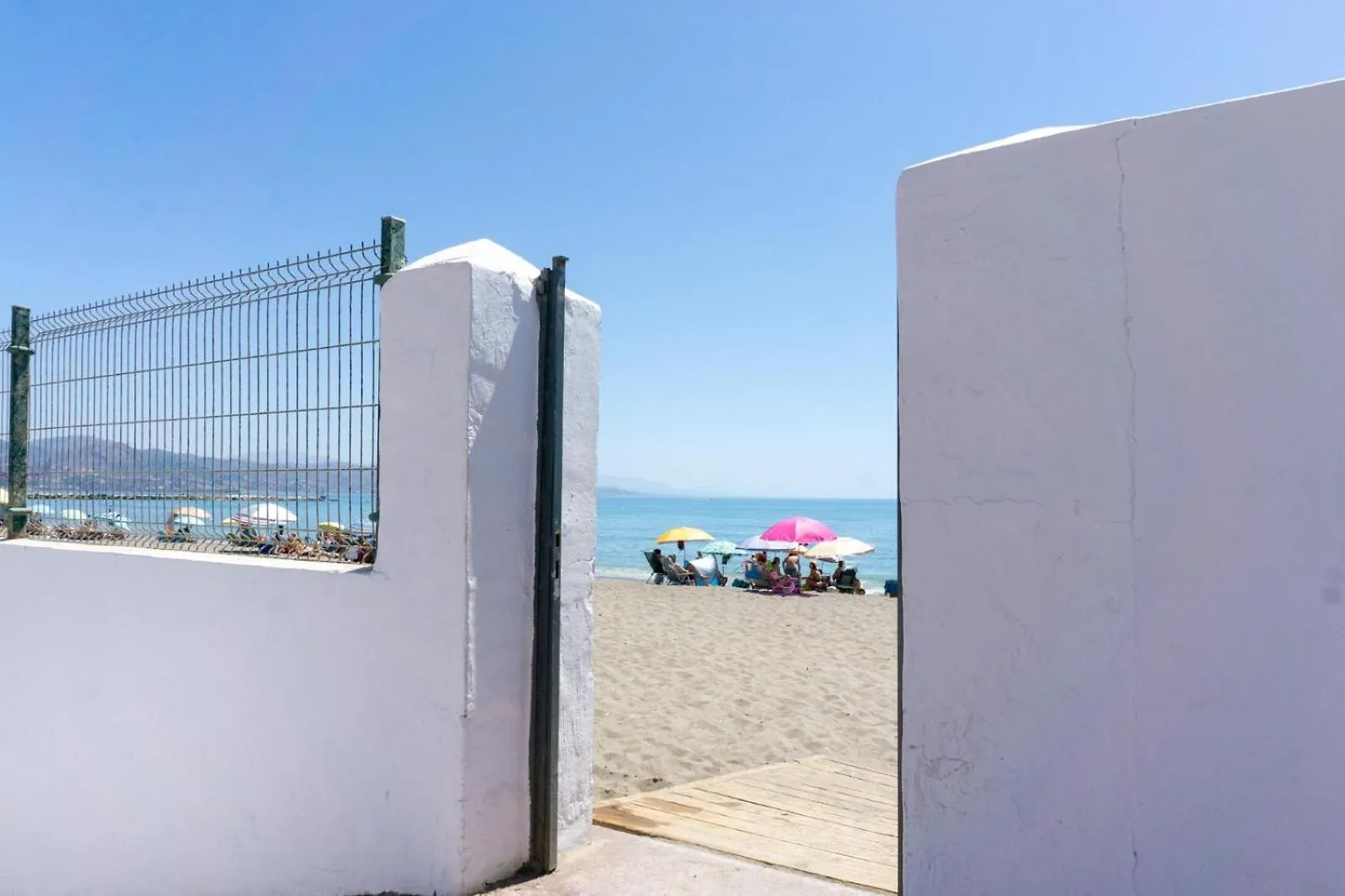 Acogedora Casa Junto Al Mar ,Cerca Del Centro Urbano Daire Málaga