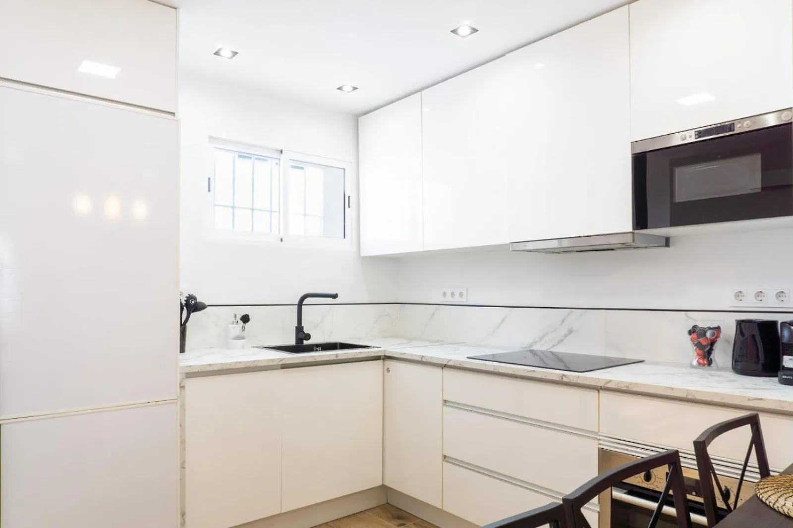マラガAcogedora Casa Junto Al Mar ,Cerca Del Centro Urbanoアパートメント 0*, マラガ スペイン